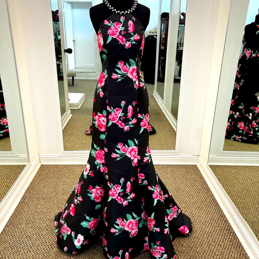 Clarisse Couture #3421 Size 10 Black and Pink Mikado Mermaid Gown